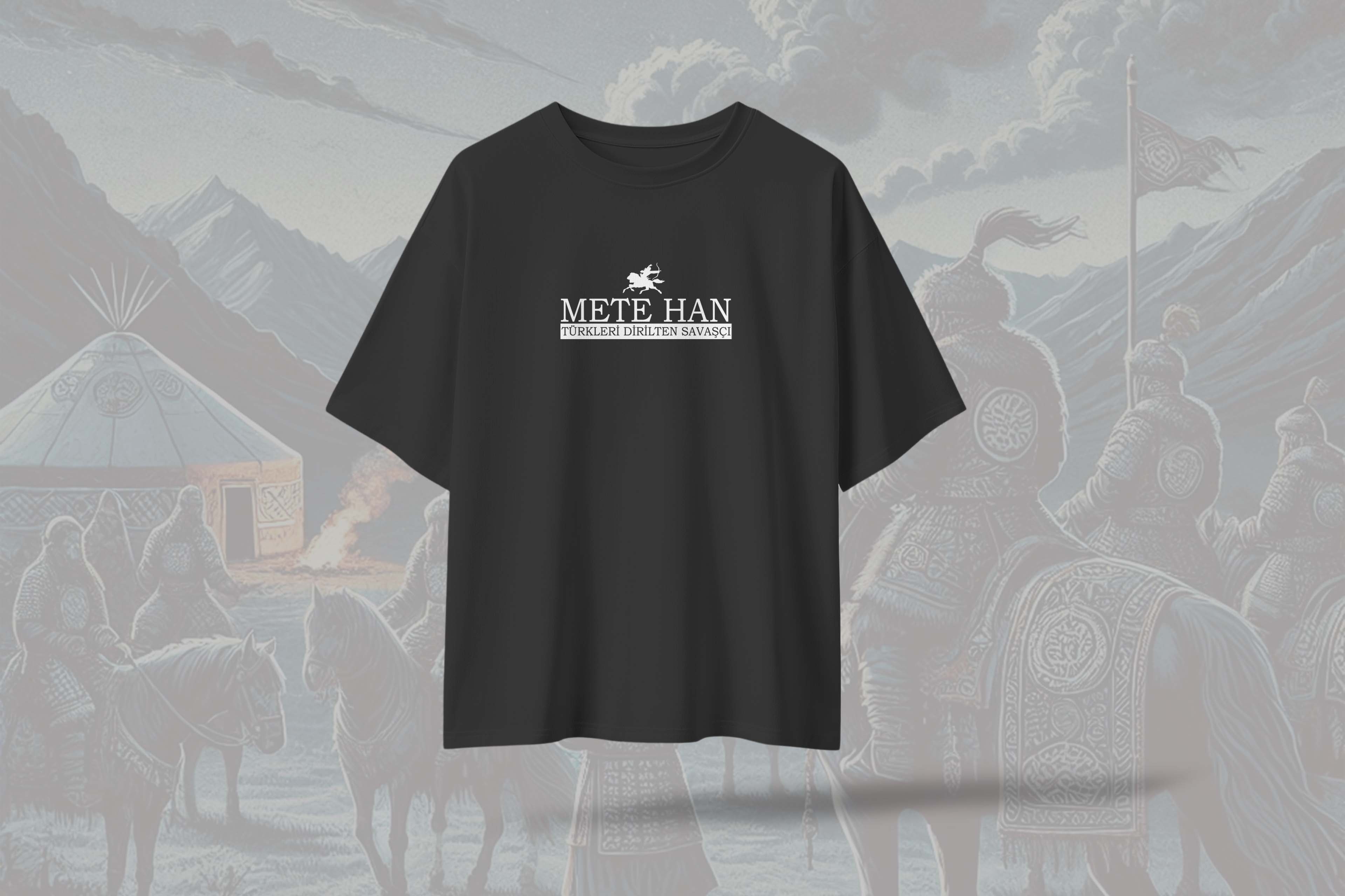 Mete%20Han%20Beyaz%20Yazılı%20Siyah%20Oversize%20Unisex%20T-Shirt